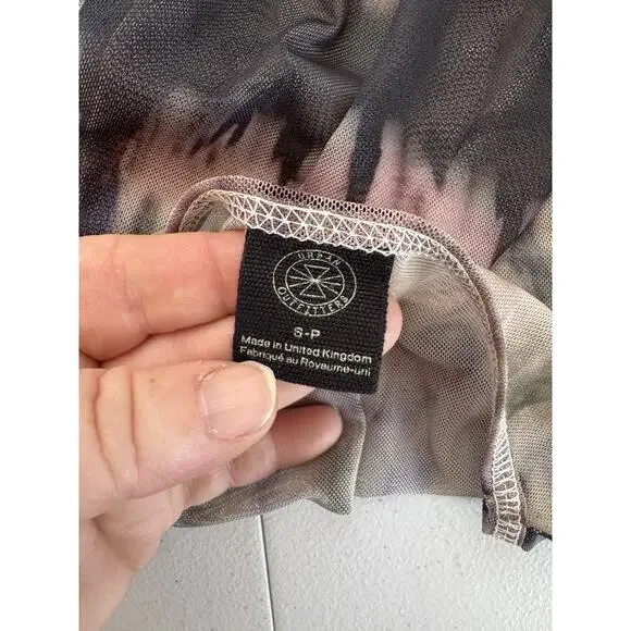 Urban Outfitters Shirt Womens Small Gray Womens Tie-Dye Mesh Top Y2K Cropped 90s - Picture 8 of 11